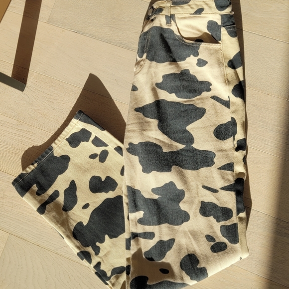 Bailey rose jeans. Size medium. Brown - Picture 6 of 8